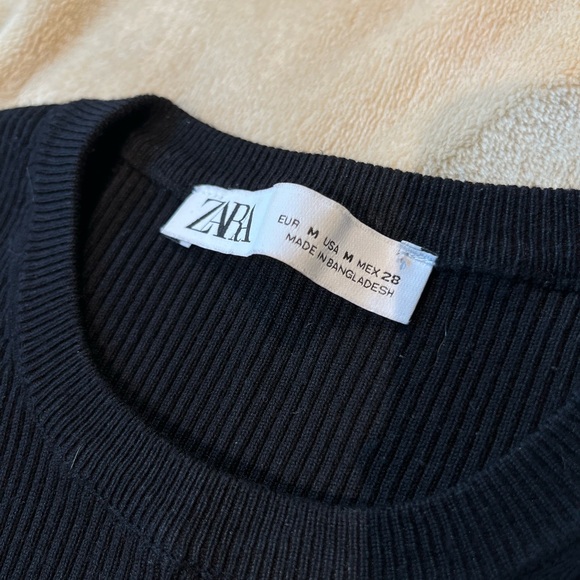 Zara Ribbed Black Sweater - Picture 2 of 3